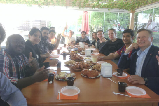 VMP汽车和西班牙语国家